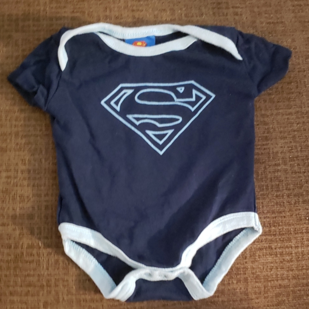 Superman branded onesie 0-3